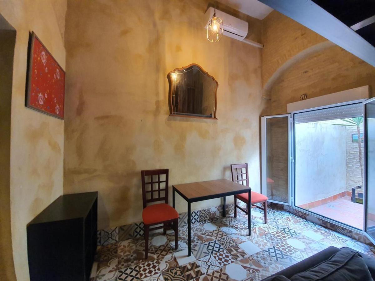 Coqueto Dupex En El Casco Antiguo De Triana Apartment Севиля Екстериор снимка