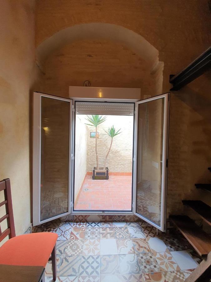 Coqueto Dupex En El Casco Antiguo De Triana Apartment Севиля Екстериор снимка