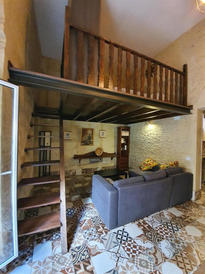 Coqueto Dupex En El Casco Antiguo De Triana Apartment Севиля Екстериор снимка